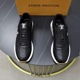 Picture of Louis Vuitton Shoes _SKULVsz38-45hnh054417374